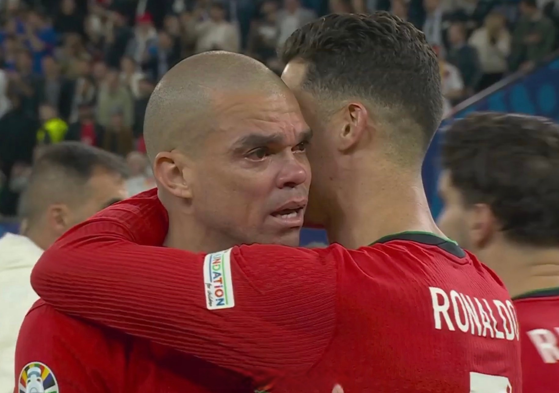 关于Faker巅峰对决，C罗与60激战C9分钟，关键助攻胜负难料！的信息